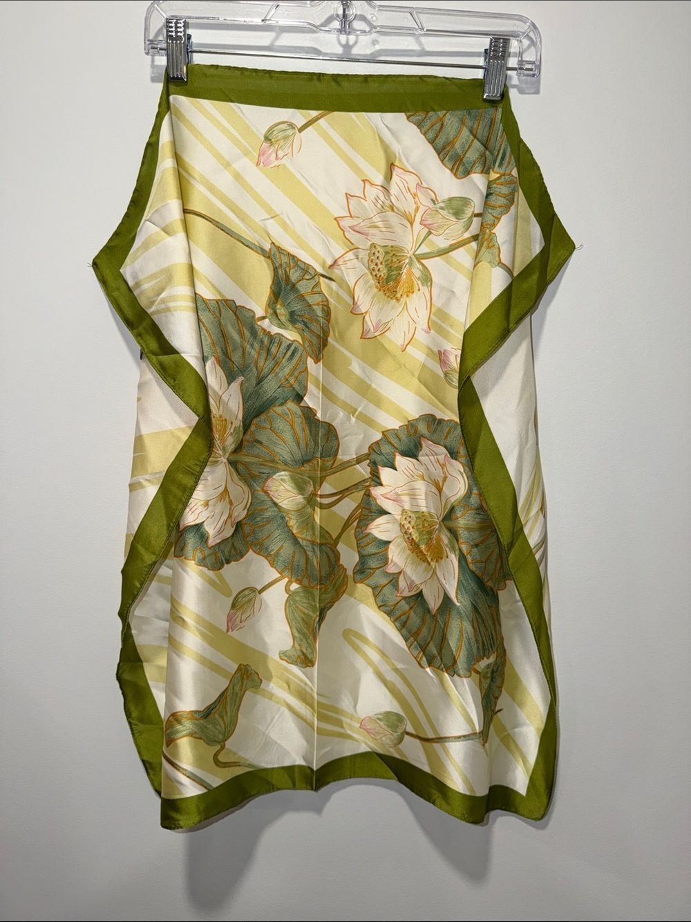 nOir Green White Yellow Floral Square Satin Head Neck Bag Scarf